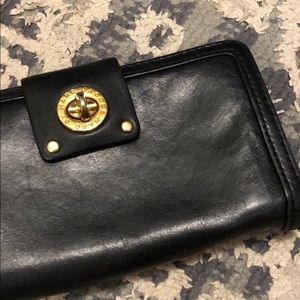 Marc Jacobs Totally Turnlock Wallet